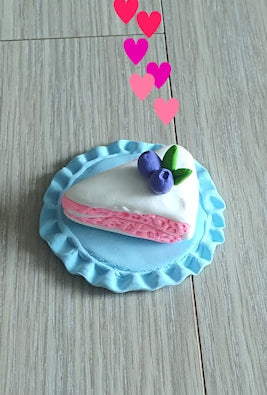 How to make a slice of cake with clay 🍰